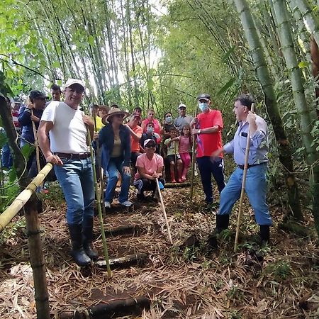 La Acuarela, Posada De La Monita Pereira Exteriör bild